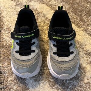 Under Armour Black and Gray Sneakers with Pull Tabs!